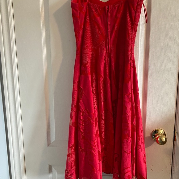 Women’s red dress - Picture 3 of 3